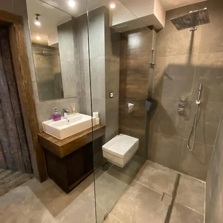 Wyjatkowy 2-poziomowy Klimatyzowany Loft Apartman